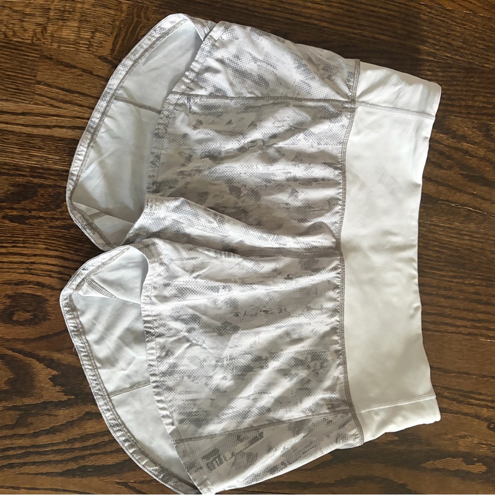 lululemon athletica Hottie Hot Shorts. 4 inch inseam